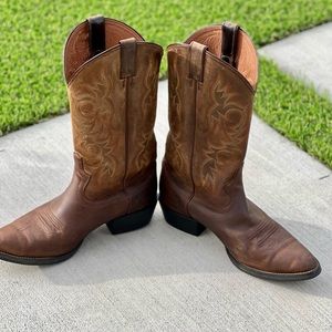 Genuine brown leather Justin boots